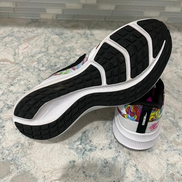 Nike Youth Size 4 CT5256-100 Downshifter Fable Kaleidoscope Running Shoe Sneaker - Picture 8 of 11